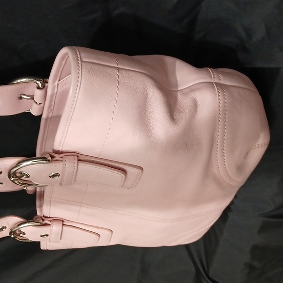 Vintage Coach Soho Bag 9544 In Bubblegum Pink EUC - Picture 2 of 10